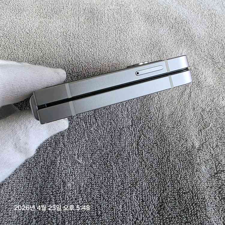 삼성 갤럭시 Z플립6 256G 이미지