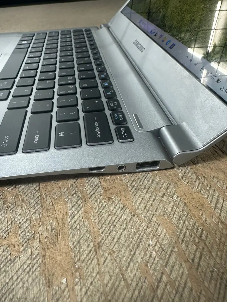 삼성 NT900 X3L 인텔 i7 램8G SSD256G Win11 이미지