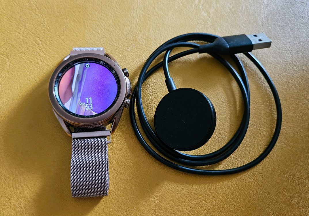 삼성 갤럭시 워치3 41mm 미스틱 브론즈 모델 이미지