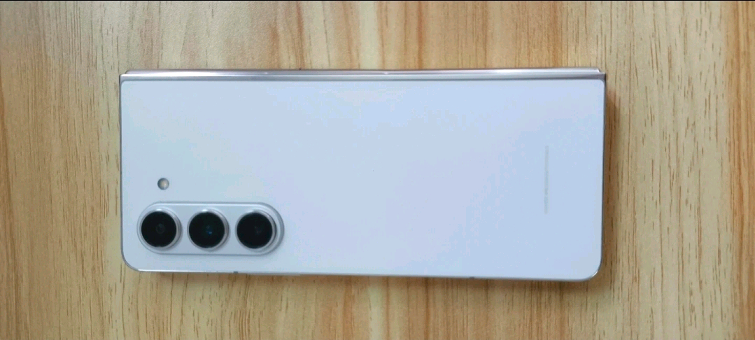삼성 갤럭시 Z 폴드5 512GB 화이트 이미지