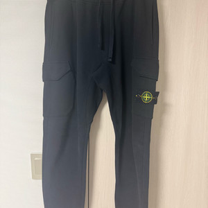 [M] 스톤아일랜드 트리이닝 블랙 카고 조거팬츠 이미지