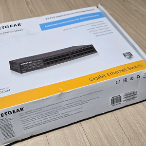 Netgear 24-port Gigabit GS324 이미지