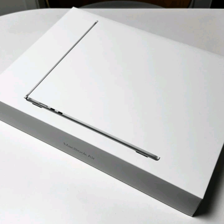 맥북에어 15인치 M3 8GB/256GB - 안심되는 중고거래