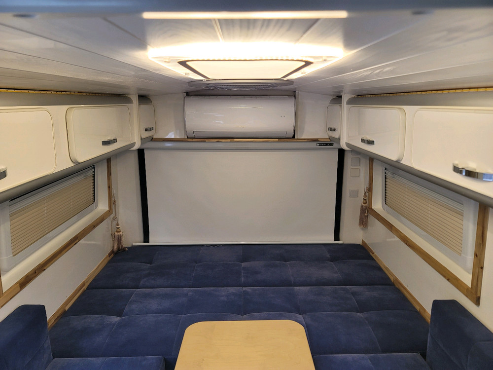 카운티캠핑카 이미지