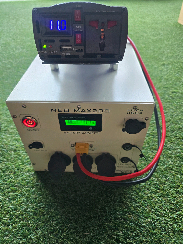 코보 파워뱅크 맥스 200A ( 2000w) + 600w 인버터 + 220v 케이블 판매합니다. 이미지
