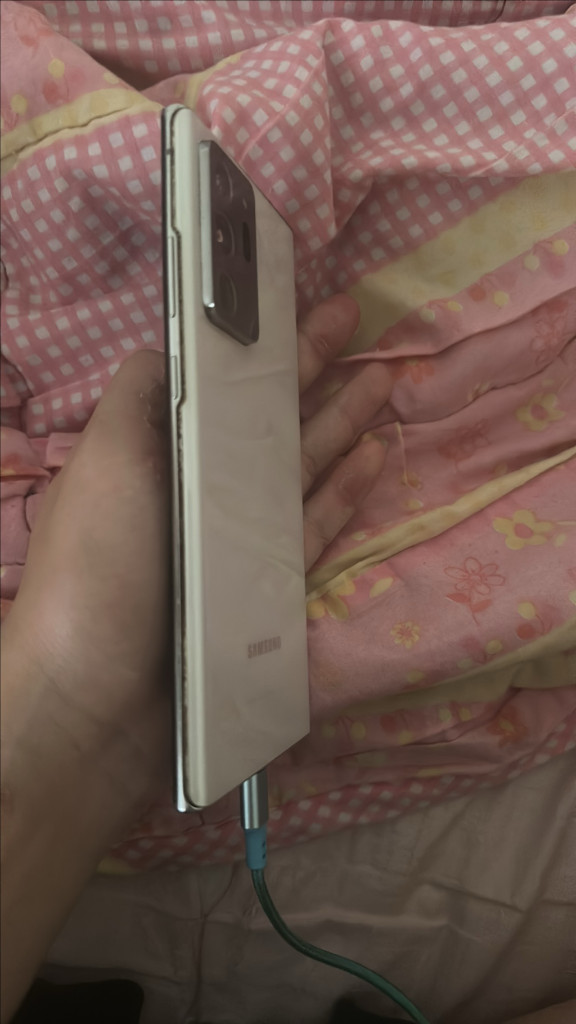 사용감 많은 노트20울트라 5g 이미지