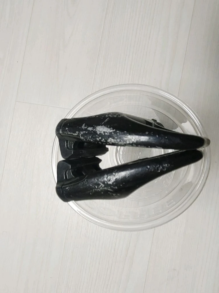 입문용 시마노 로드자전거, 픽시 클릿페달 pd-r540팝니다. (택포2.3만) 이미지