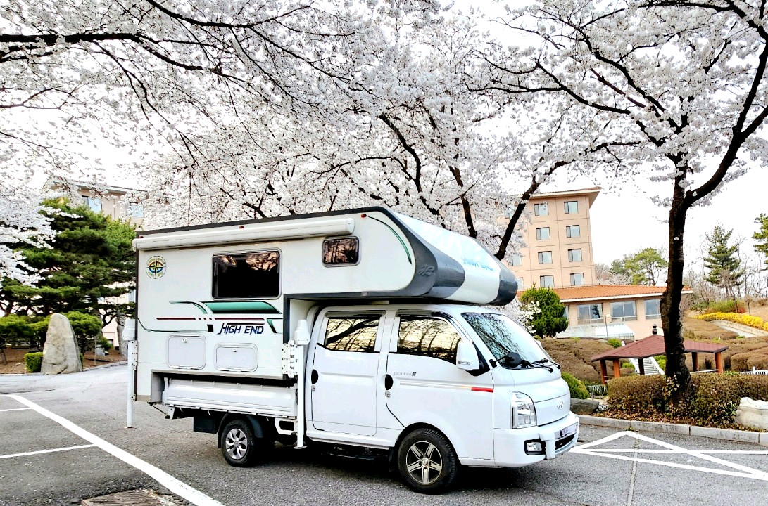 캠핑카 이미지