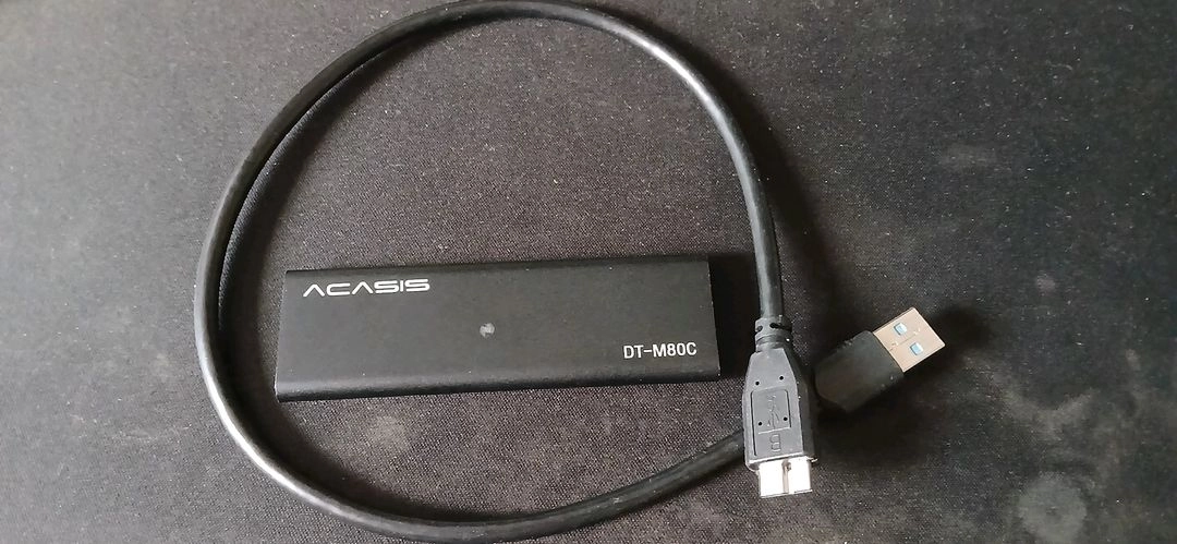 m.2 ssd 256GB 와 외장케이스 이미지