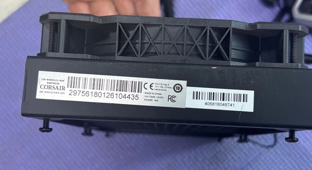 CORSAIR LGA2011 LGA2066용 일체형(AIO) 수냉쿨러 CW-9060032-WW RWF0026 이미지