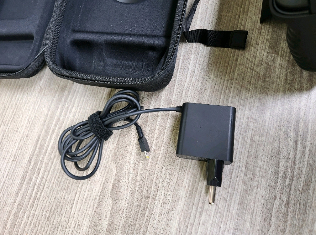 레노버 리전 고 휴대용 게이밍 PC 판매합니다. 이미지