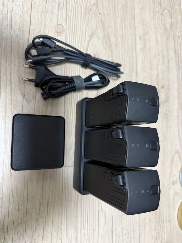 DJI 매빅3프로 배터리3개 100W 충전기+허브 세트에요 이미지