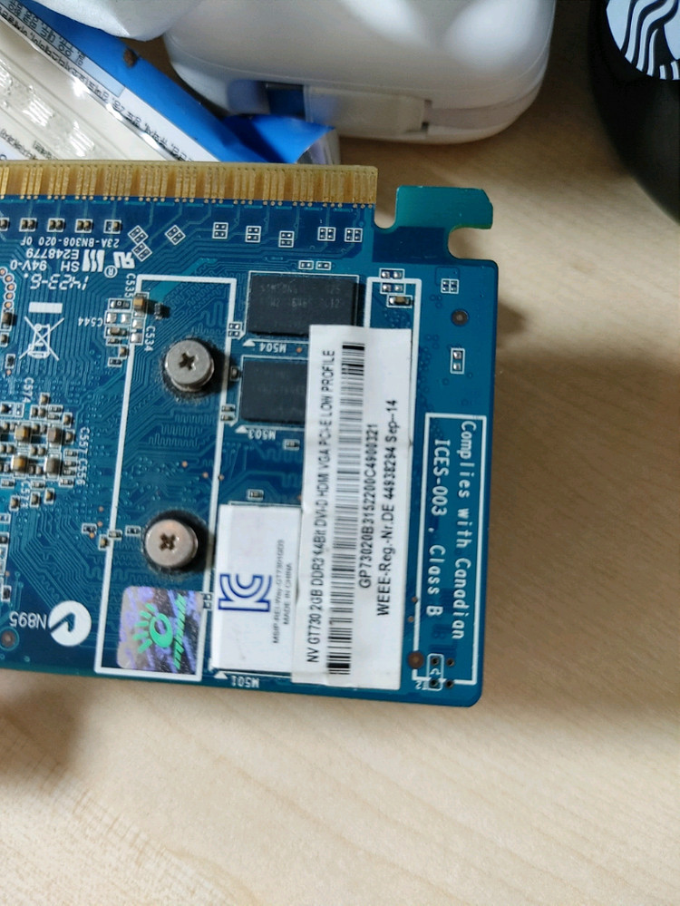 그래픽카드 GT 730 2G 이미지