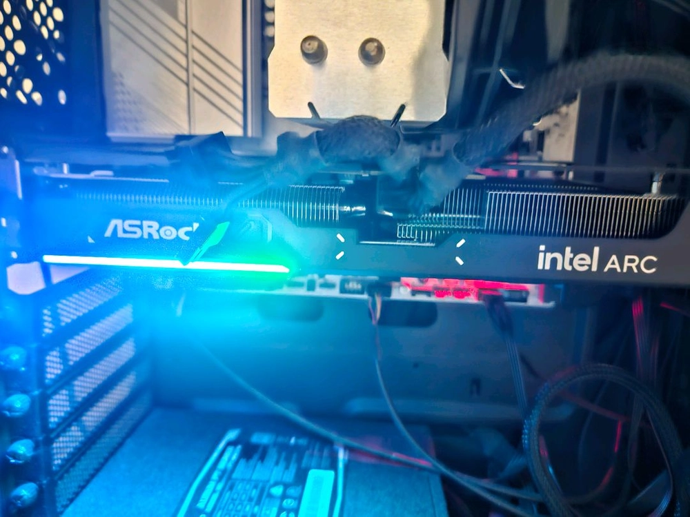 ASRock Arc B580 CHALLENGER OC D6 12GB 판매합니다. 이미지