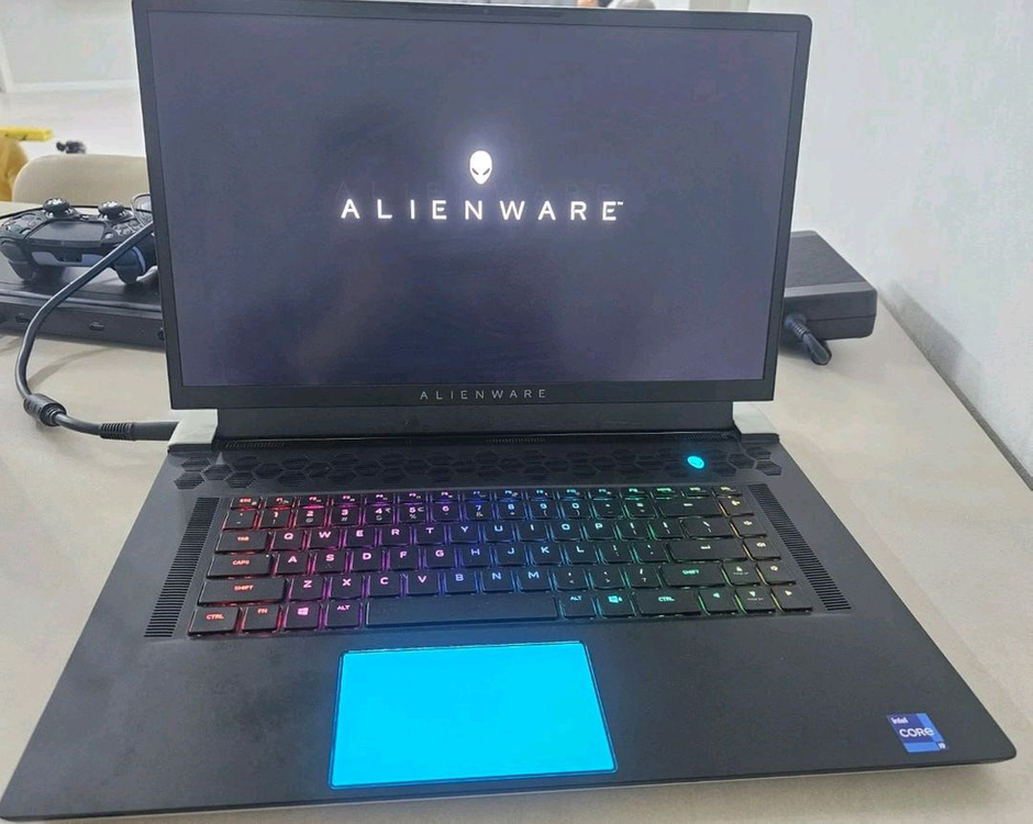 Dell 에일리언웨어 x17 R1 i9 RTX3080 게이밍 노트북 이미지