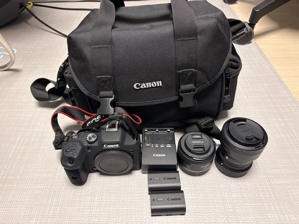 캐논 r7, rf50 f1.8, 시그마18-50 팝니다. - 안심되는 중고거래
