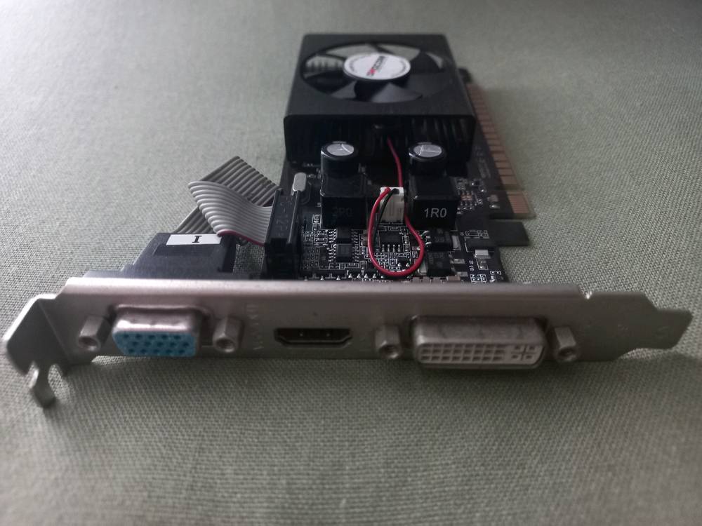 [GPU] GT218(NVIDIA GeForce 210) 512MB, TDP 30W 저전력(무전원) 그래픽 카드 이미지