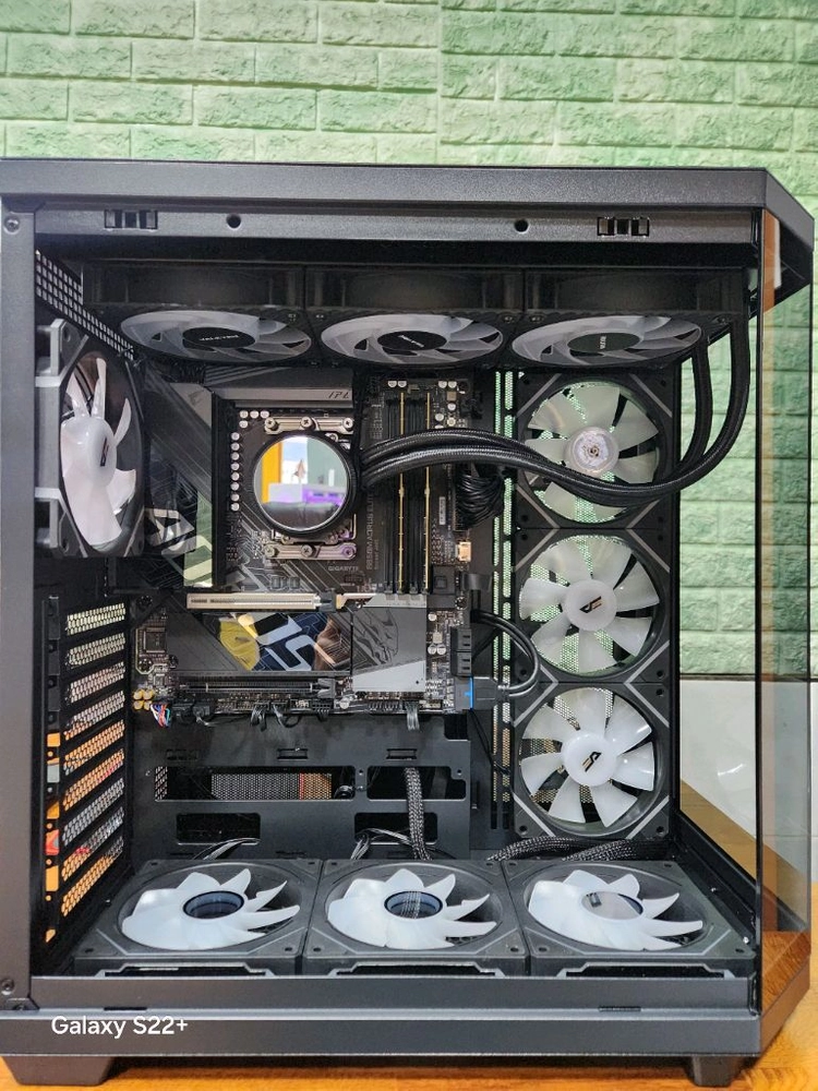 반본체 ) 9800X3D 미사용 컴퓨터 판매합니다 이미지