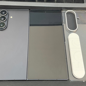 갤럭시Z폴드7 블랙 256GB 무잔상 상태좋은 중고150만8천팝니다 이미지