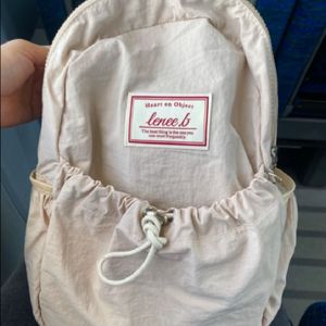 Lenee.b 르네비 핑크 백팩 이미지