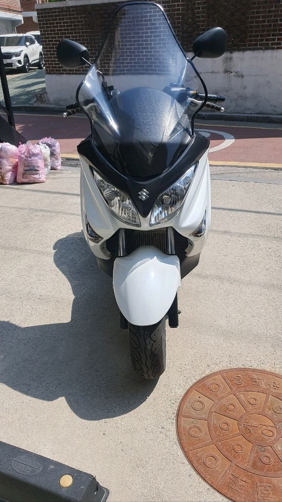 스즈키 버그만125cc 이미지