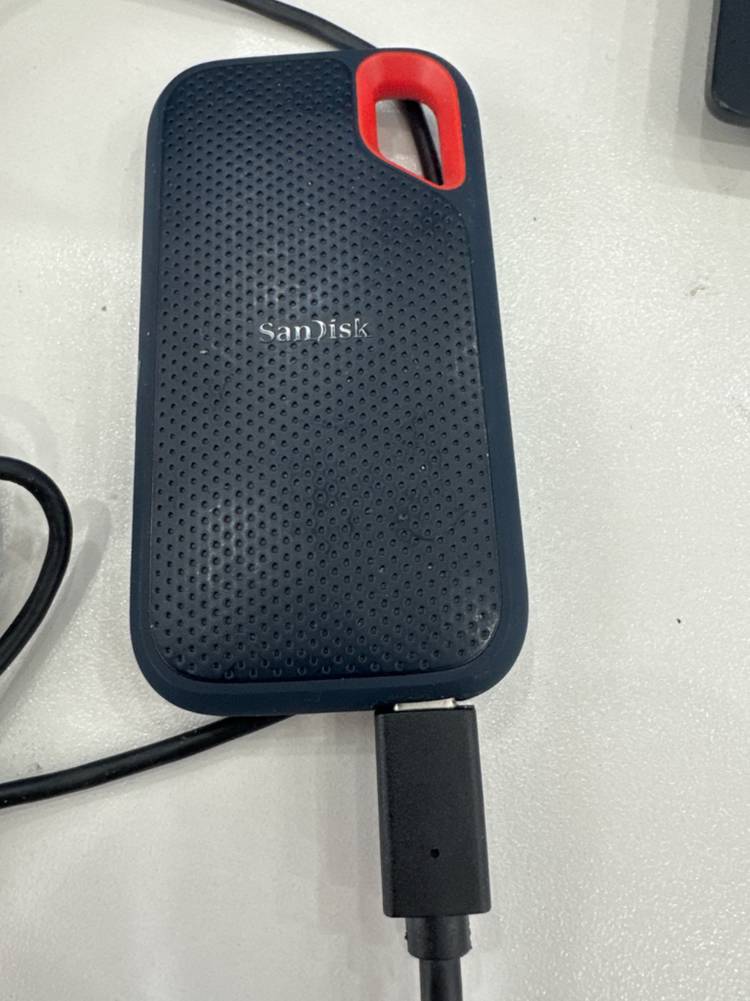 샌디스크 익스트림 포터블 ssd 4tb 이미지