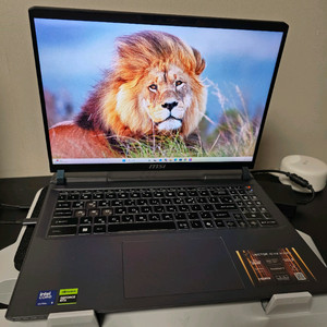msi 16인치 울트라9 275HX RTX 5080 노트북 이미지