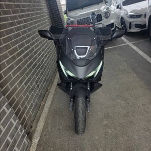 2025 포르자750 판매합니다 7000km 신차급 이미지
