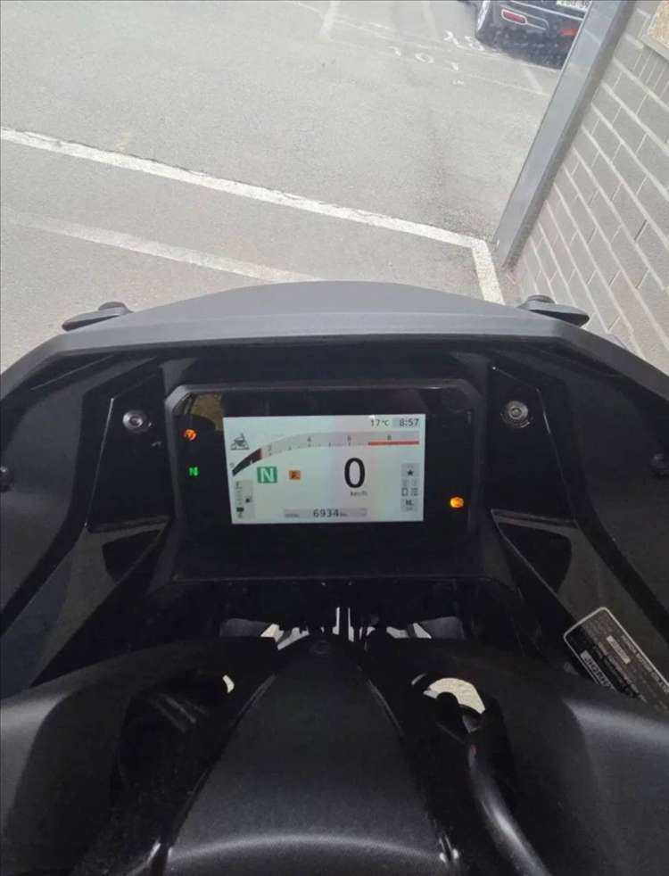 2025 포르자750 판매합니다 7000km 신차급 이미지