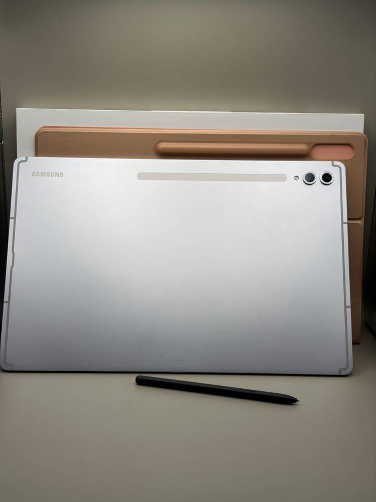 갤럭시탭 S10 울트라 256GB Wi-Fi 플래티넘 실버 풀박스 S급 + 고퀄 북커버 포함 이미지