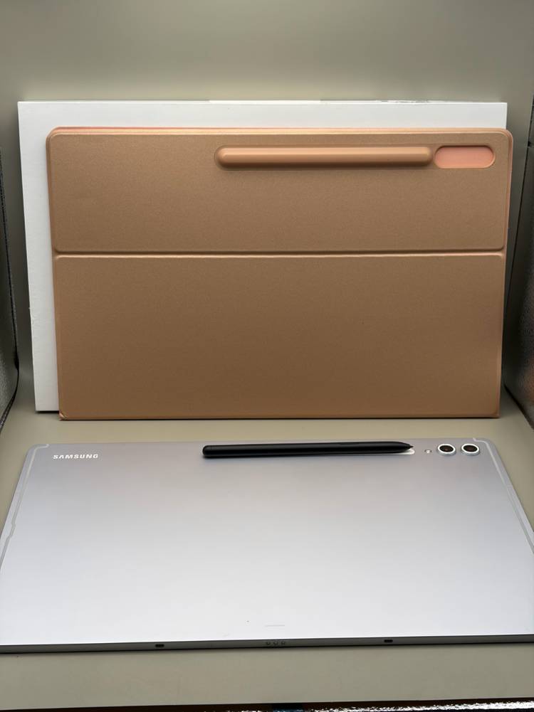 갤럭시탭 S10 울트라 256GB Wi-Fi 플래티넘 실버 풀박스 S급 + 고퀄 북커버 포함 이미지