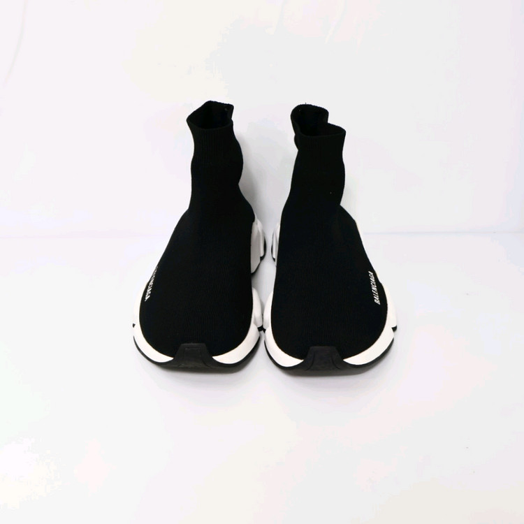발렌시아가 스피드러너 남성 스니커즈 41/265 이미지