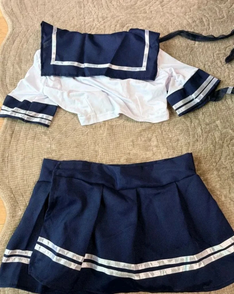 애니메이션 캐릭터 교복 세트 이미지