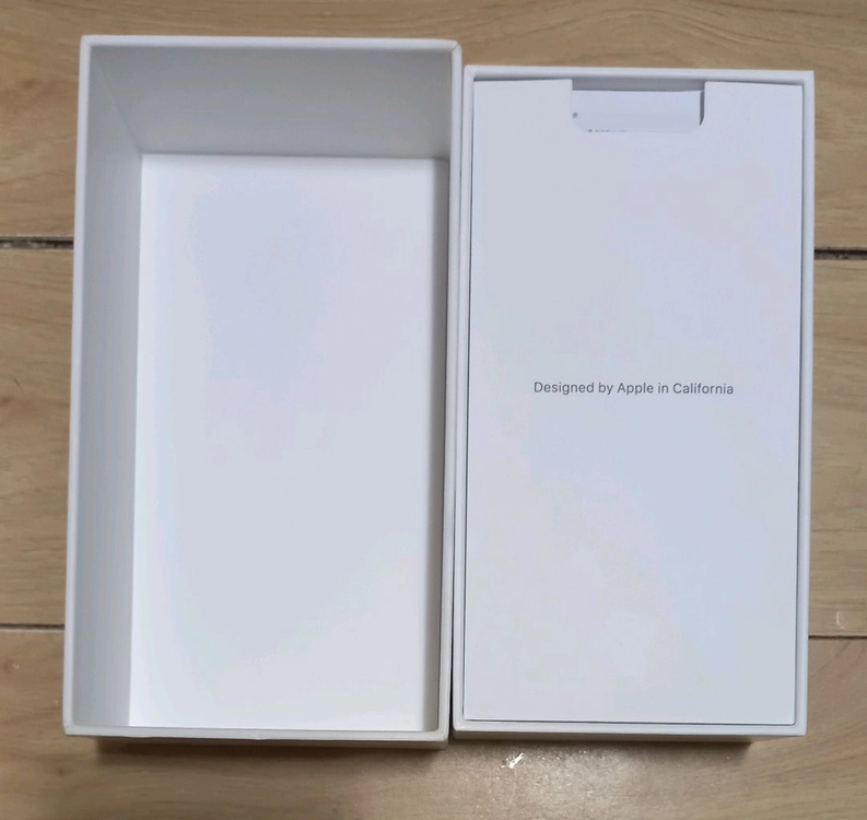 아이폰 SE2 화이트 64G 공박스 이미지