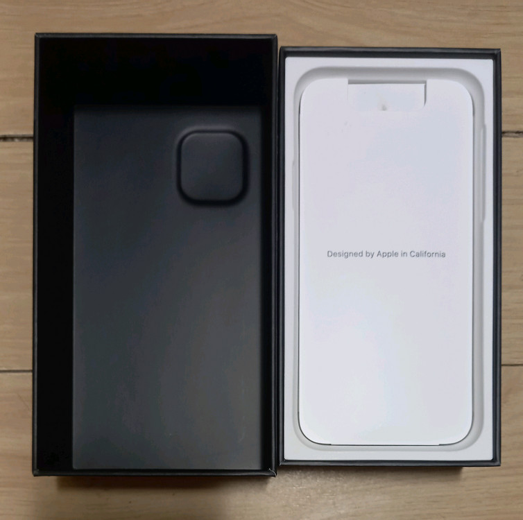 아이폰11 프로 실버 64G 공박스 이미지