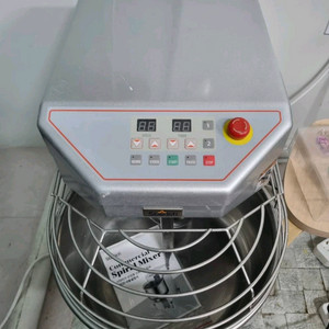 스타리치 스파이럴 믹서 HX20 업소용 반죽기 이미지