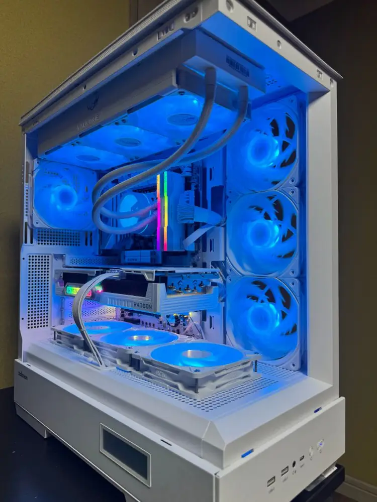 컴퓨터(270Kplus + 9070XT) 부울경 270K06 이미지