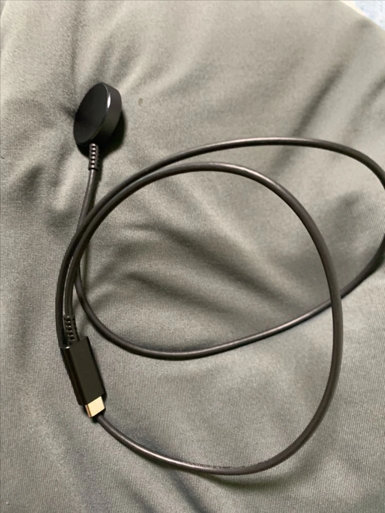 갤럭시워치4 LTE 44mm 실버 + 충전기 이미지