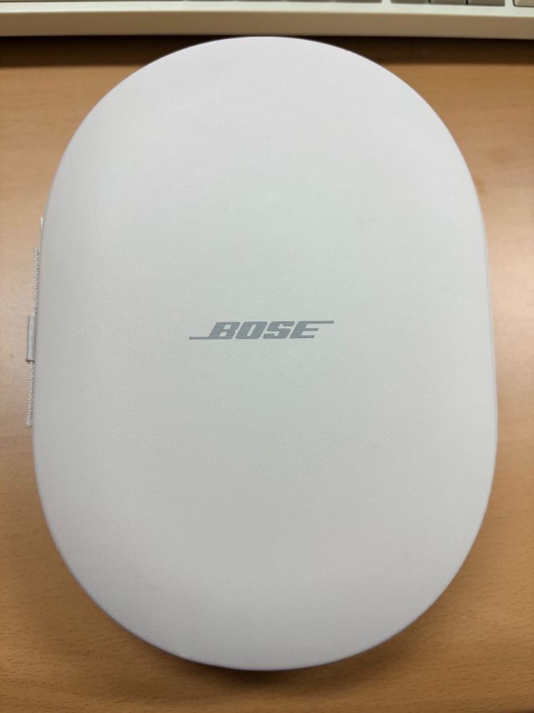 Bose QC Ultra 화이트 스모크 이미지