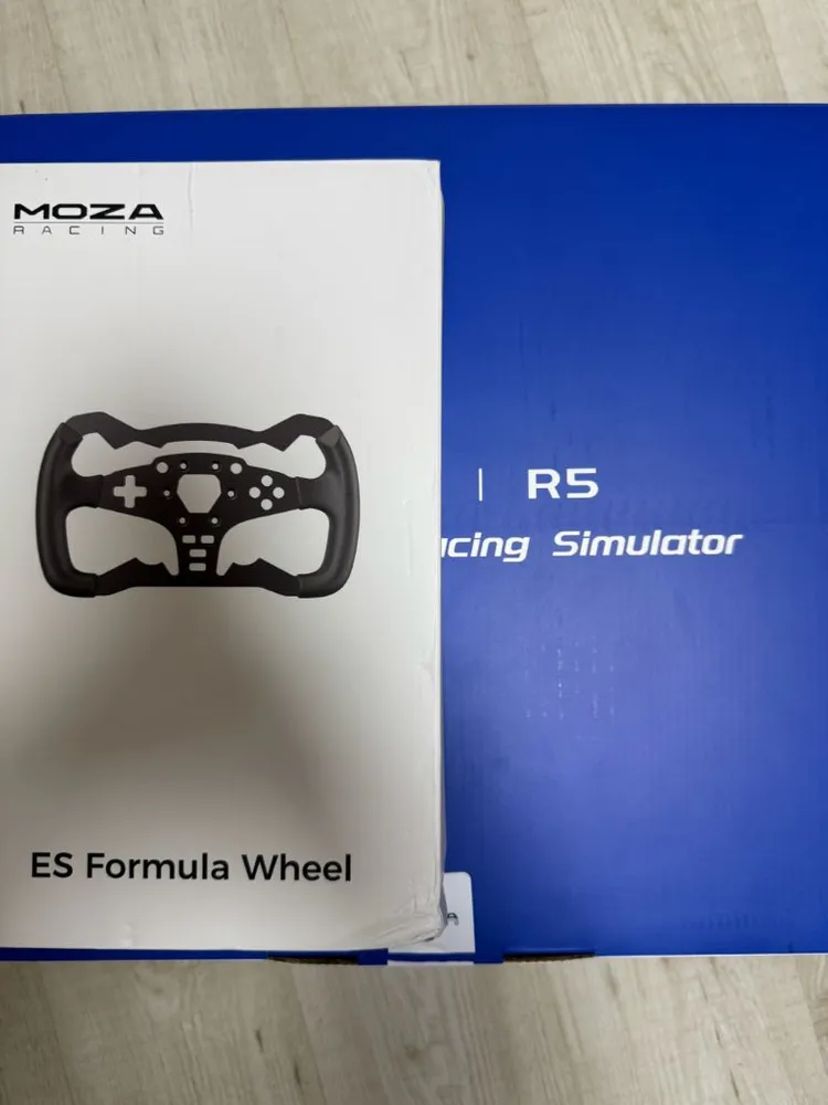 MOZA R5 레이싱휠 + 포뮬러 휠 급처 합니다! 이미지