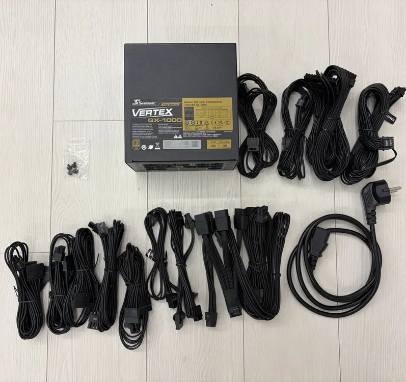 1000W 80PLUS Vertex 골드 파워서플라이 이미지
