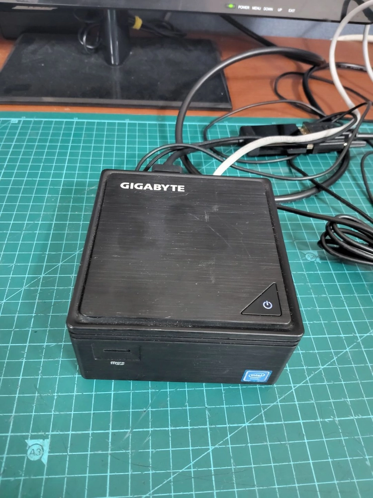 기가바이트 GB-BPCE-3455미니 컴퓨터 - 안심되는 중고거래