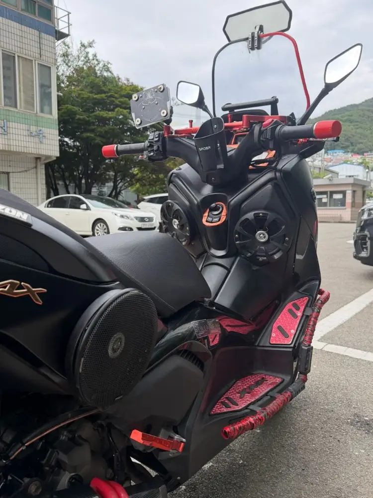 xmax300 페리 23년 스피커튜닝차량 이미지