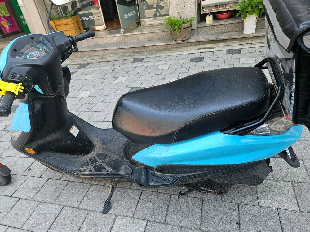 스쿠터 100cc 대림 VF100 20년식 3.9만km 가성비 출퇴근용 판매합니다 이미지