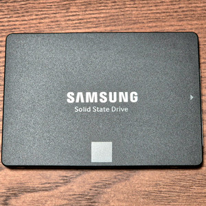 Samsung SSD 860 EVO 4TB (SATA) 이미지