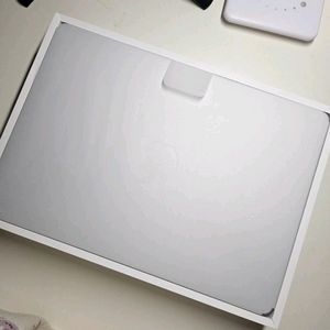 Apple 맥북에어 M3 13인치 미개봉 이미지