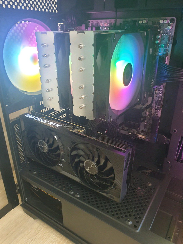 라이젠 7500F 32G 1T RTX 4070 SUPER 미사용 신품동일 본체 이미지