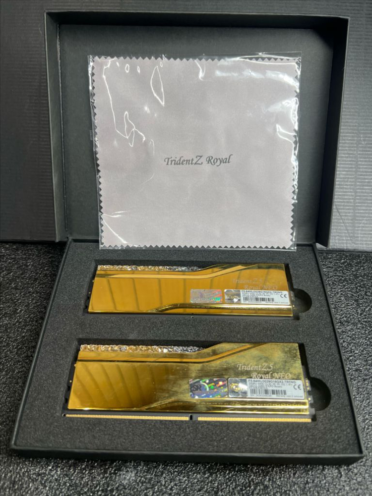 지스킬 로얄골드 DDR5 6400 CL30 32GB 셋 TRIDENT Z5 ROYAL NEO 골드 이미지