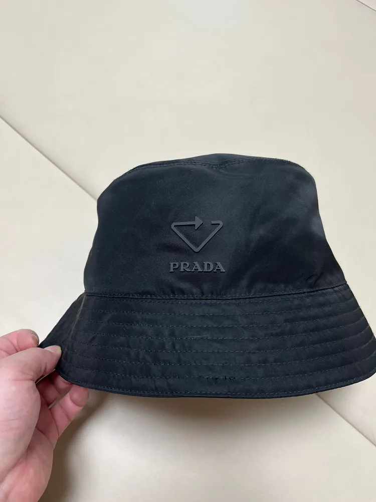 프라다 PRADA 블랙 리나일론 버킷햇 L사이즈 새제품 이미지