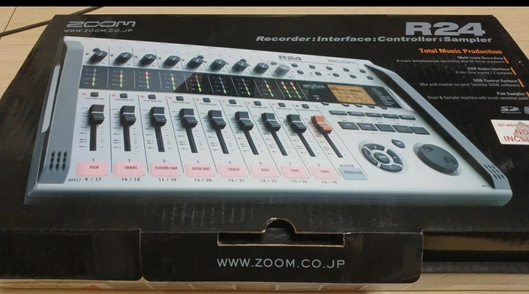 ZOOM R24 멀티트랙 레코더 (앨범제작가능) 이미지